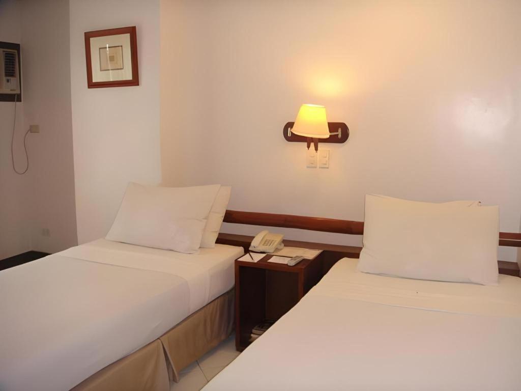 Soledad Suites Panglao Exterior photo