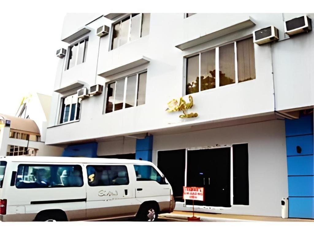 Soledad Suites Panglao Exterior photo