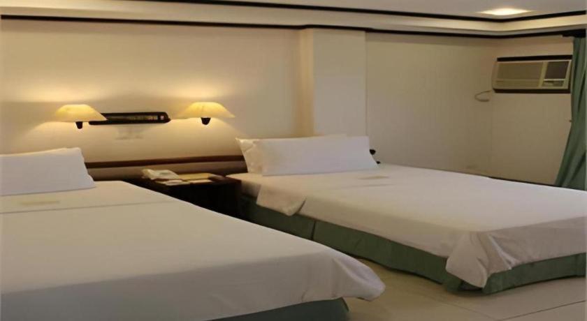 Soledad Suites Panglao Exterior photo