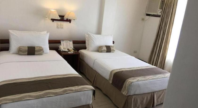 Soledad Suites Panglao Exterior photo