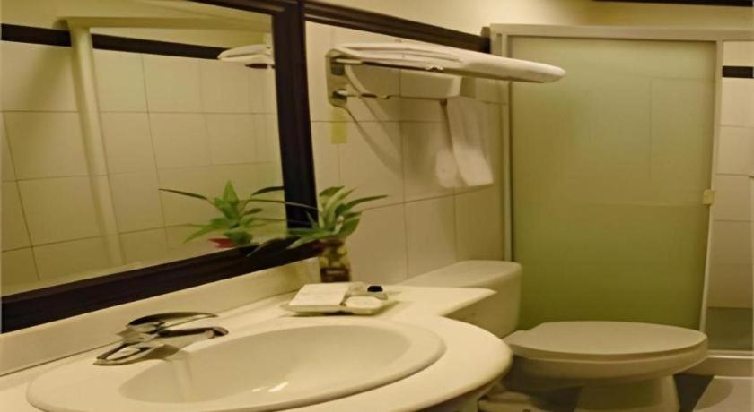 Soledad Suites Panglao Exterior photo