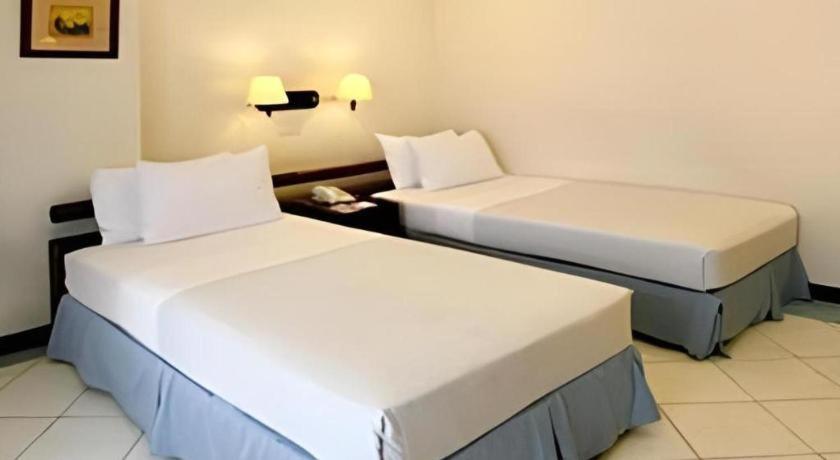 Soledad Suites Panglao Exterior photo